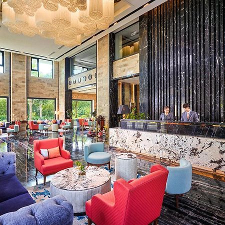 Ravatel Luxury Hotel Bac Giang Exterior photo